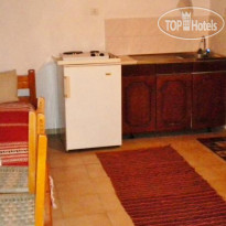 Diamanti Molivos Studios & Apartments