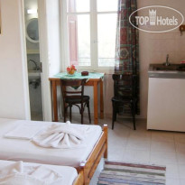 Diamanti Molivos Studios & Apartments