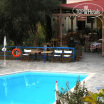 Diamanti Molivos Studios & Apartments