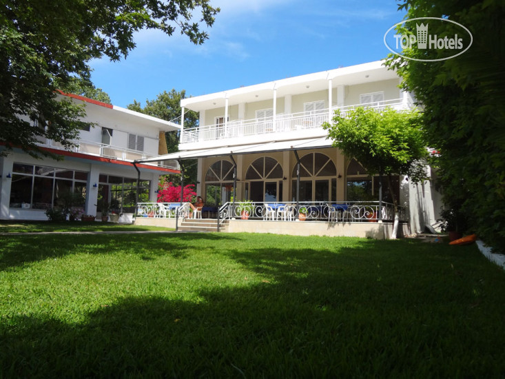 Hotelier's photos Avra Beach