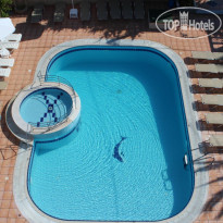 Elarin Studios & Apartments