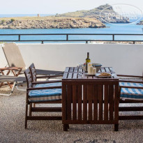 Thea Villas and Suite  