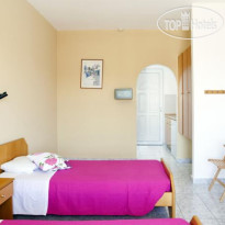 Dias Studios Hotel Номера