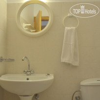 Summer Breeze Hotel 