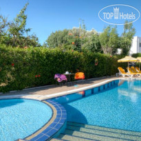 Antomar Apartments & Studios 