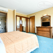Dodeca Sea Resort Deluxe Suite