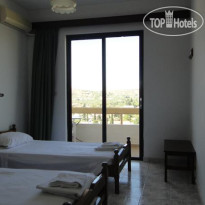 Anagros Hotel