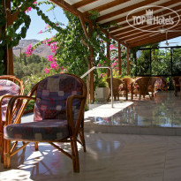 Tina-Flora Hotel