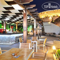 Lindian Jewel Hotel and Villas Бар Azzurro