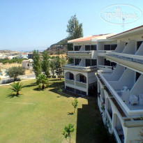 Niriides Beach 