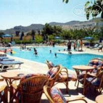 Zoes Hotel Studios