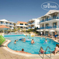 Pefki Islands Resort 