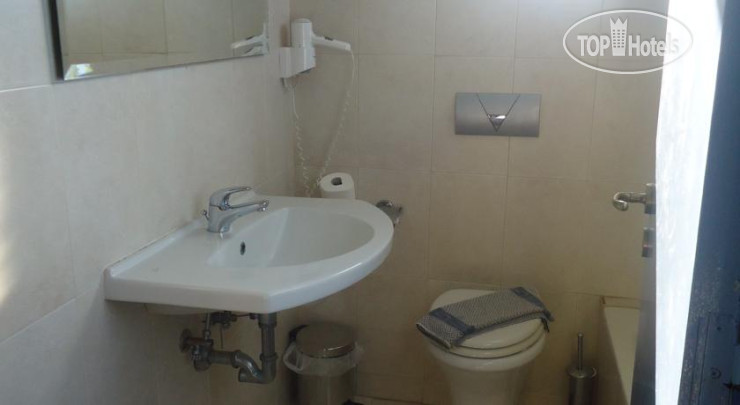 New photos from tourists Finas Hotel