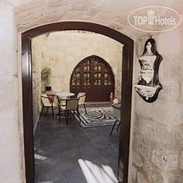 Camelot Traditional Hotel