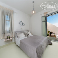 White Village Villas & Suites