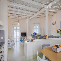 White Village Villas & Suites