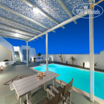 White Village Villas & Suites