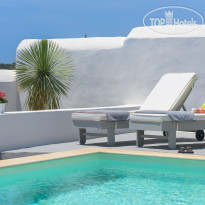 White Village Villas & Suites