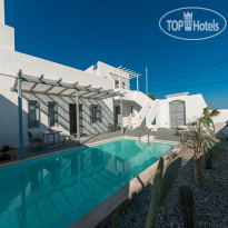 White Village Villas & Suites