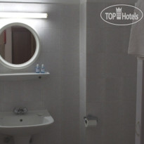 Venezia Superior Studio Bath