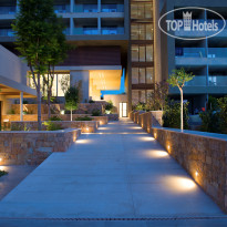 Amada Colossos Resort
