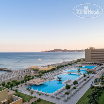 Amada Colossos Resort