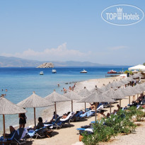 Four Seasons Hydra Luxury Suites