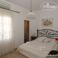 Moschoula Pension Апартаменты на весь этаж