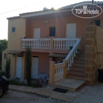 Edem Studios & Apartments 