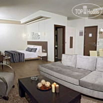 Maison Hotel