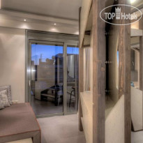 Harbor Suites