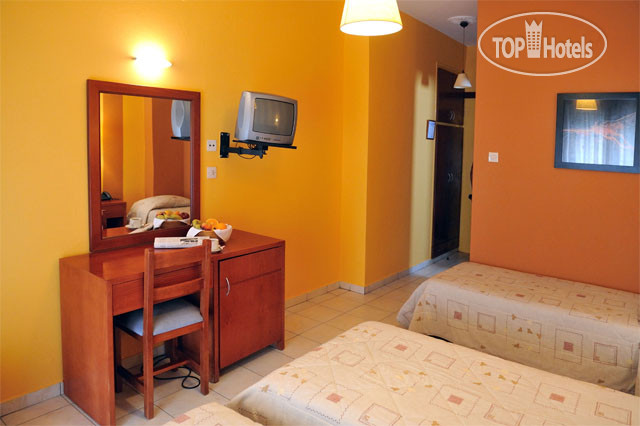 New photos from tourists Kalloni 3*