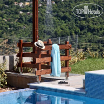 Theta Hotel