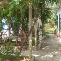 Isalos Guesthouse 