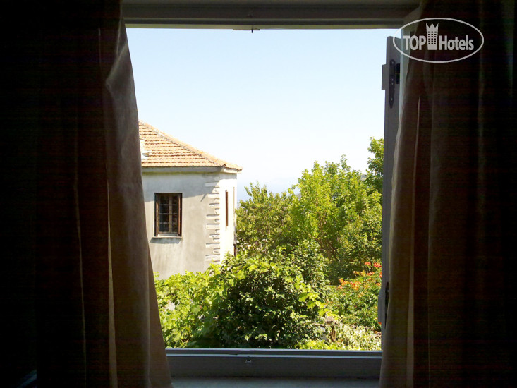 New photos from tourists Odos Kentavron 2*