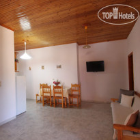 Cristina Apartments 