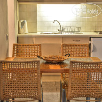 Iro Suites