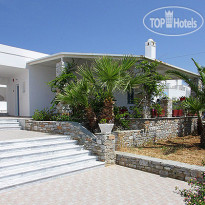 Manos Apartments