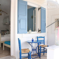 Manos Apartments