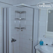 Oikeion Rooms & Studios 