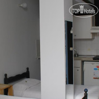 Oikeion Rooms & Studios 