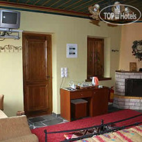 Nikola's Guest House 