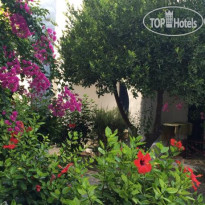 Utopia Hotel Apartments 