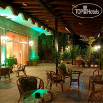 Karatsis Hotel