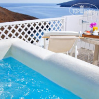 Tholaria Boutique Hotel