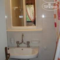 Avra Rooms