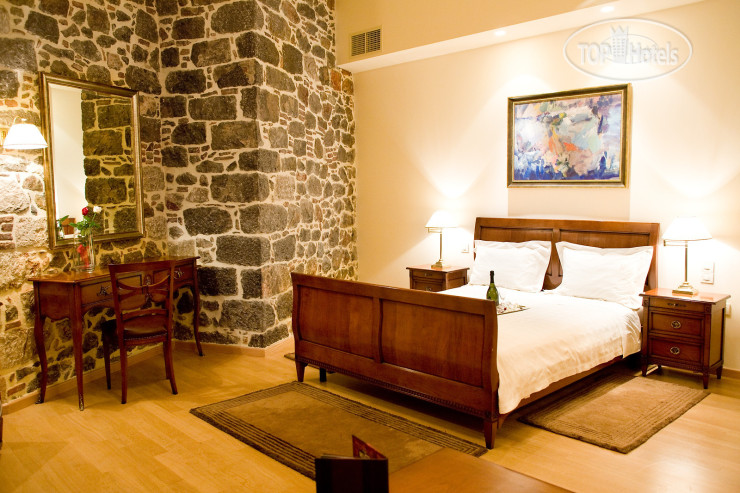 New photos from tourists Xenon Inn