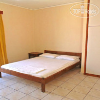 Vrachati Beach House 