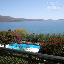 Douka Hotel Apartments