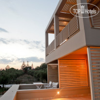 Aelia Home Suites Отель